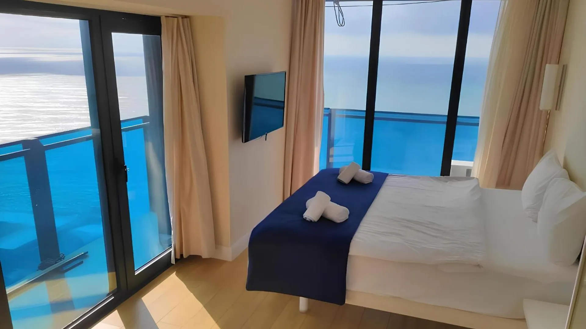 Orbi City Sea View Aparthotel Batumi
