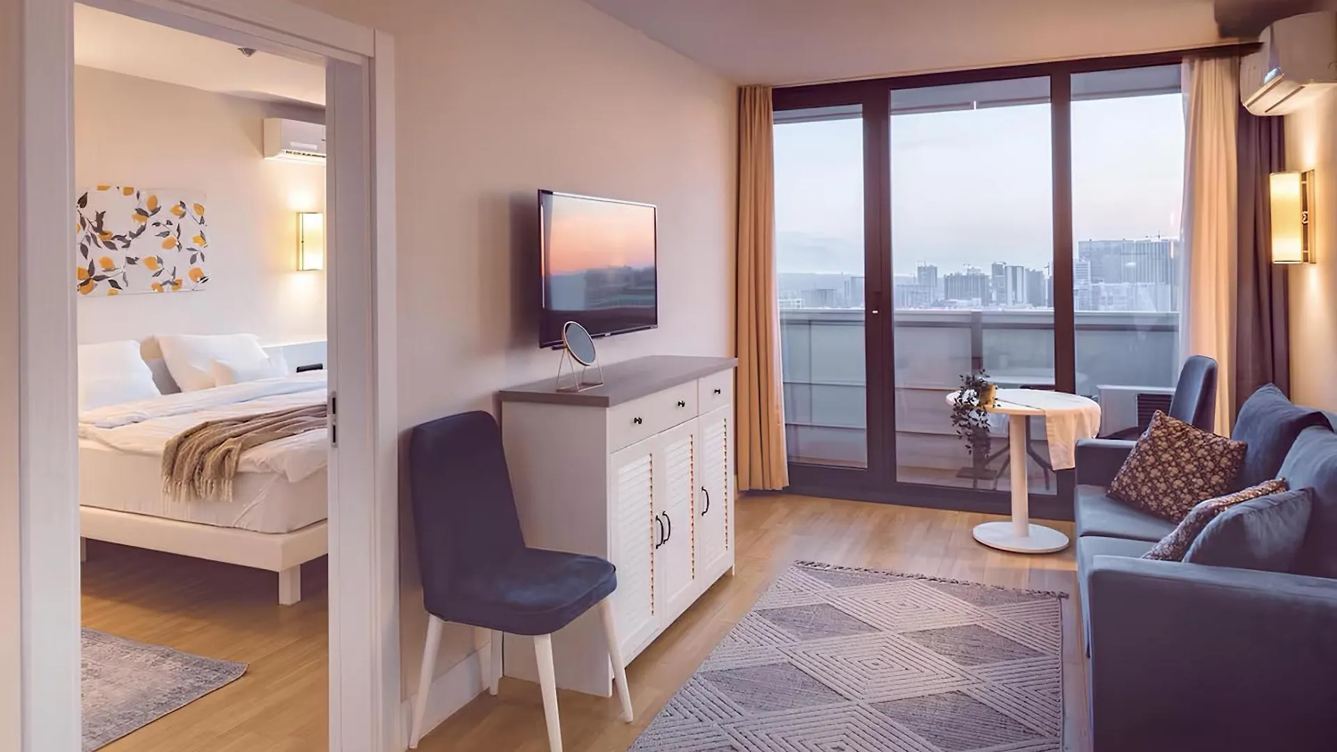 아파트 Orbi City Sea View Aparthotel 바투미
