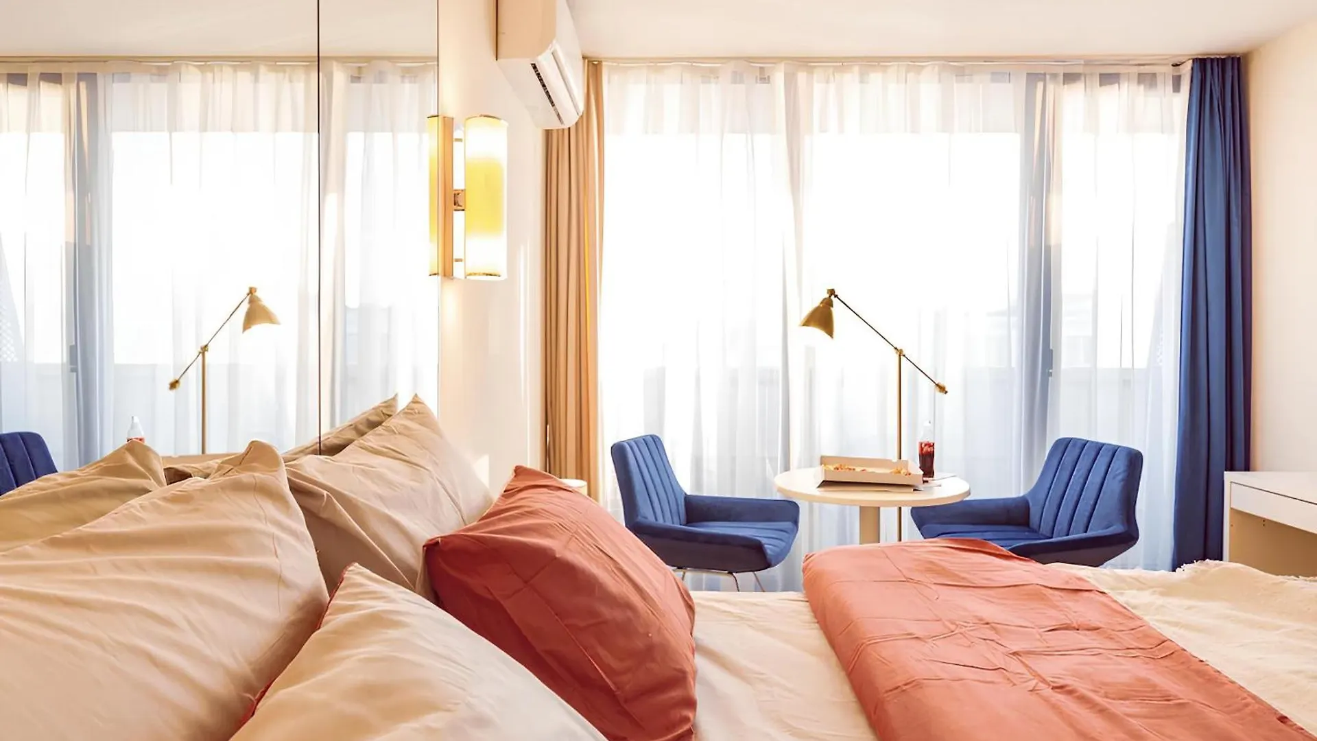 아파트 Orbi City Sea View Aparthotel 바투미