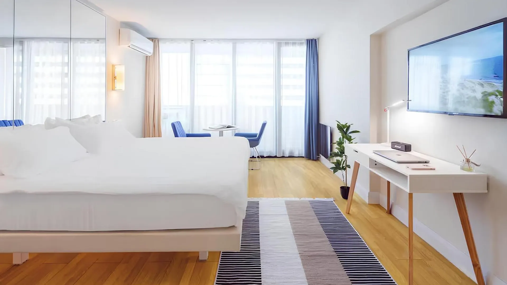 Orbi City Sea View Aparthotel 바투미 아파트