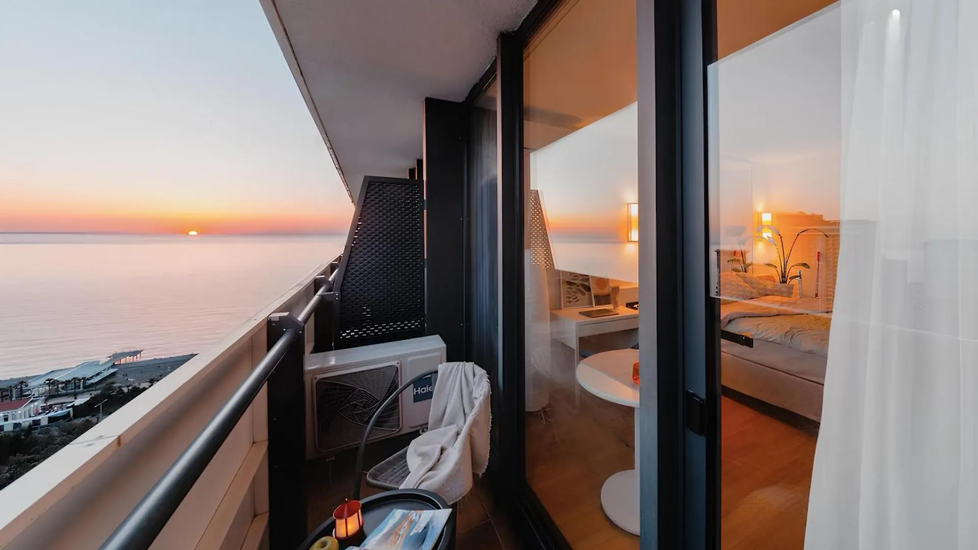 Orbi City Sea View Aparthotel 바투미