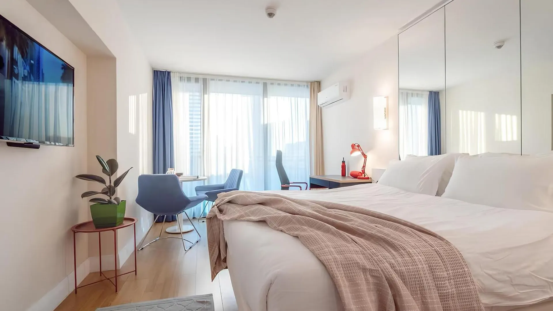 Orbi City Sea View Aparthotel 바투미