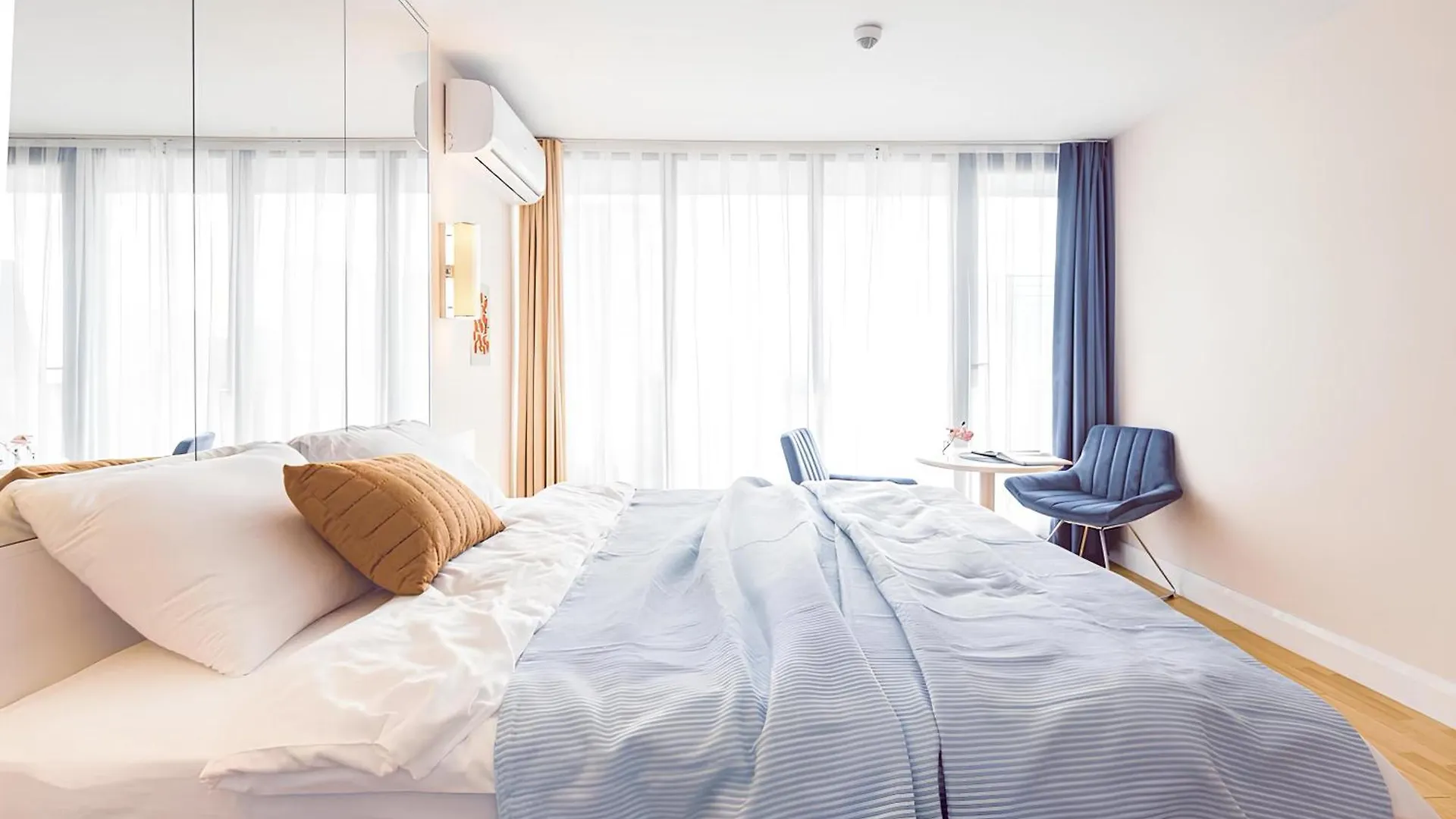Orbi City Sea View Aparthotel 바투미
