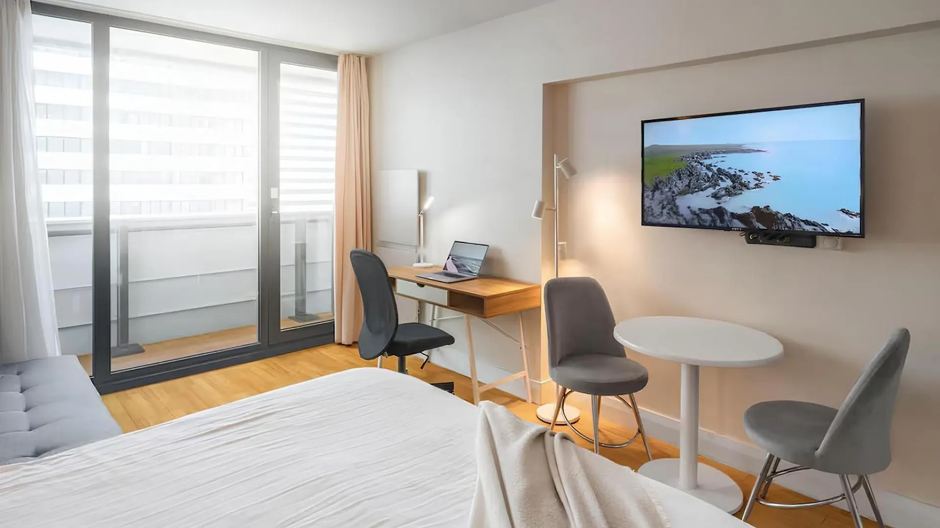 Orbi City Sea View Aparthotel 바투미 아파트