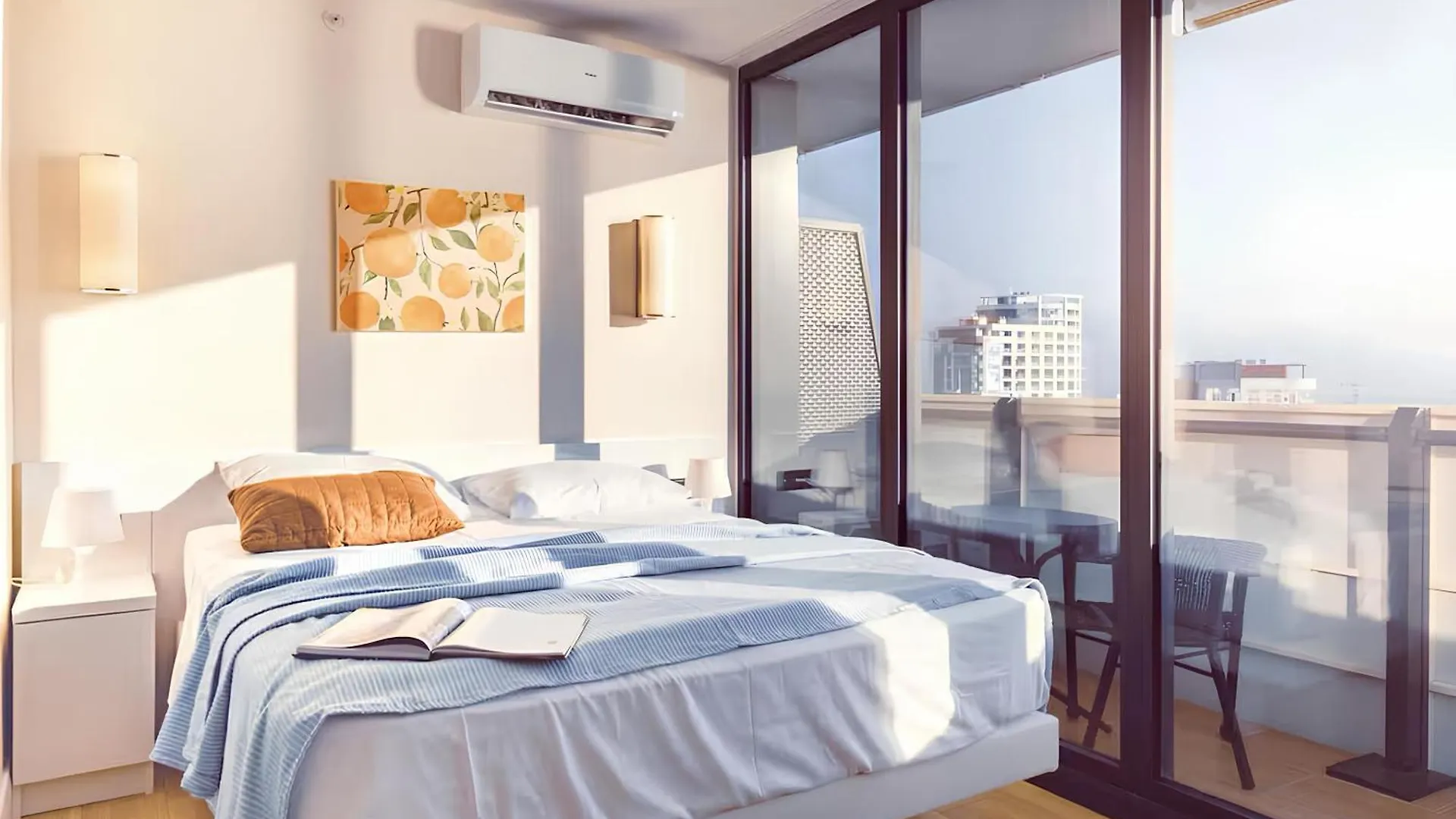 Orbi City Sea View Aparthotel 바투미