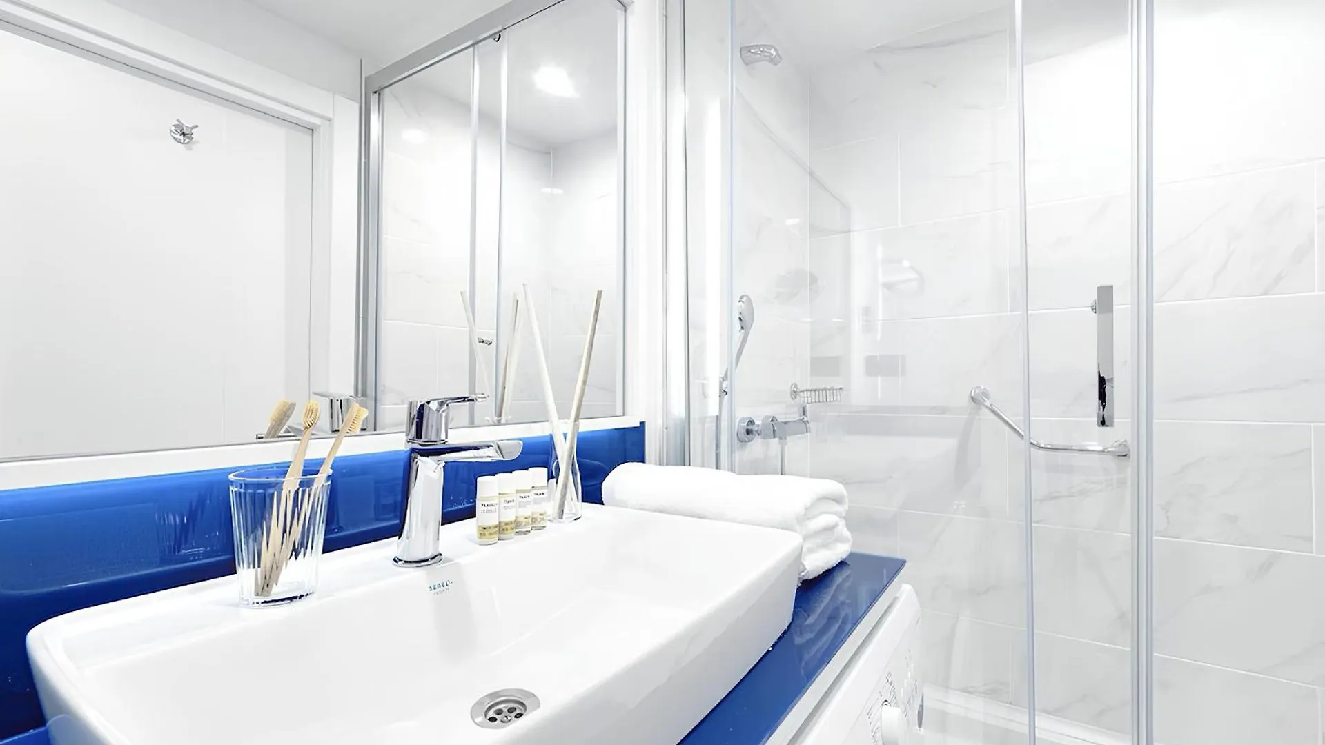 아파트 Orbi City Sea View Aparthotel 바투미