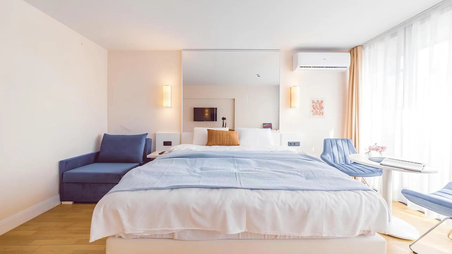 Orbi City Sea View Aparthotel 바투미