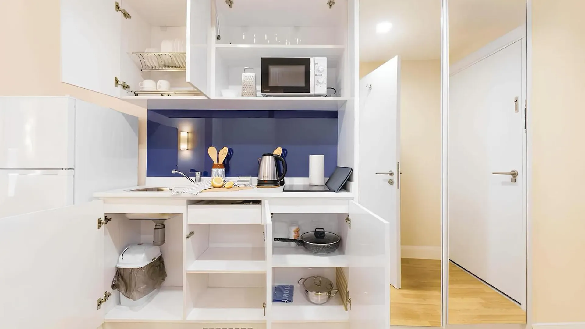 아파트 Orbi City Sea View Aparthotel 바투미